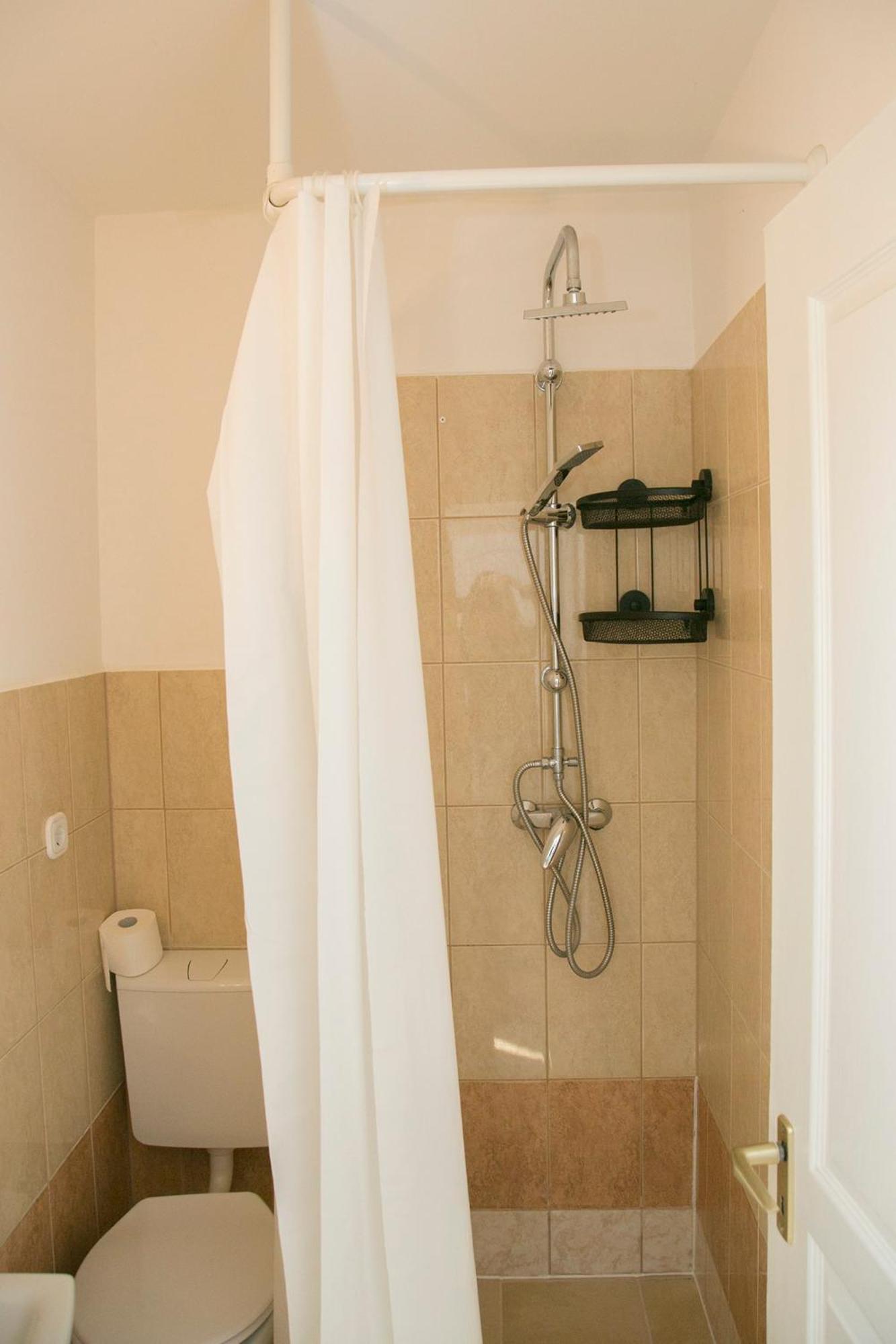 Güns Vendégház Szigliget Chambre photo